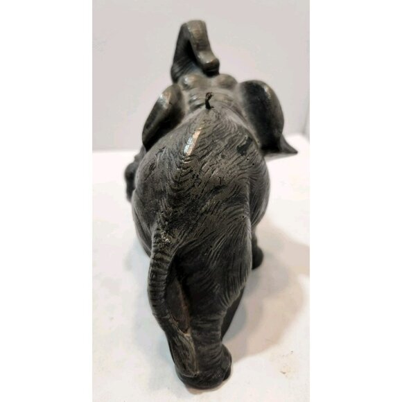 Vintage Grey Elephant And Calf Candle Realistic Great Details 7" Long by 6" Tall - Picture 4 of 13